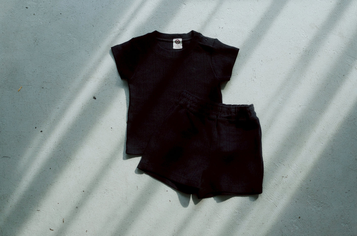 eyelet summer setup black